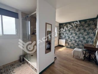 chambre avec salle de bain