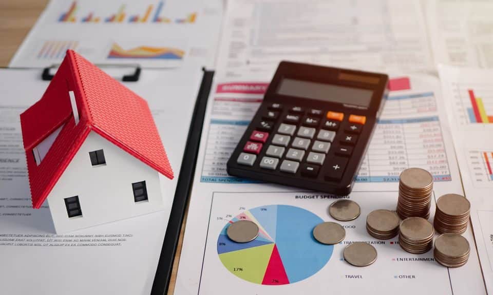 Prêt relais : ce qu'il faut absolument savoir avant de signer