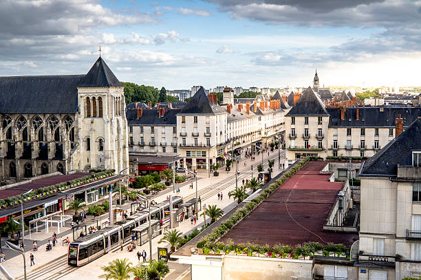 Pourquoi les Parisiens s’installent à Tours : comment financer son achat immobilier ? | Actenmain
